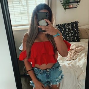 Red crop top✨